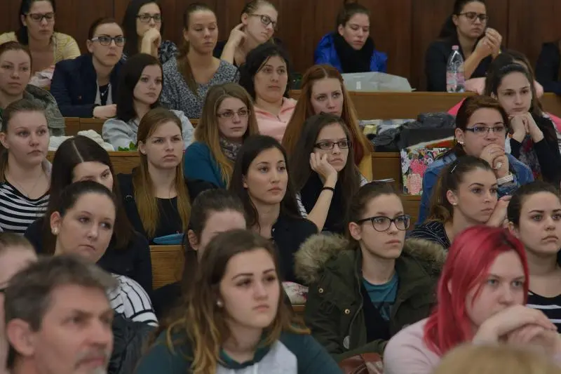 szakirányú továbbképzések